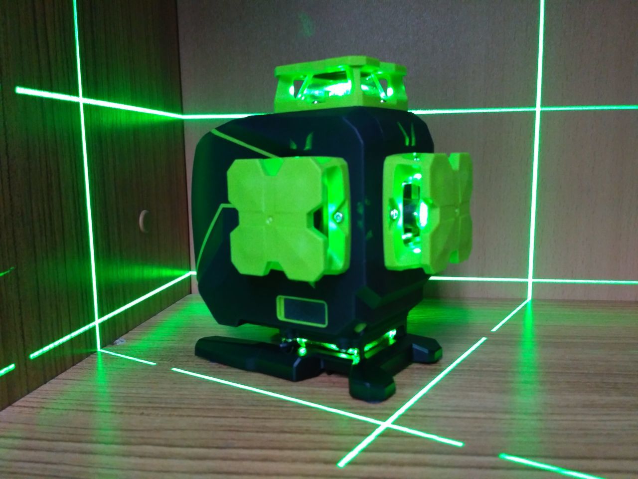 лазерный уровень 4d huepar